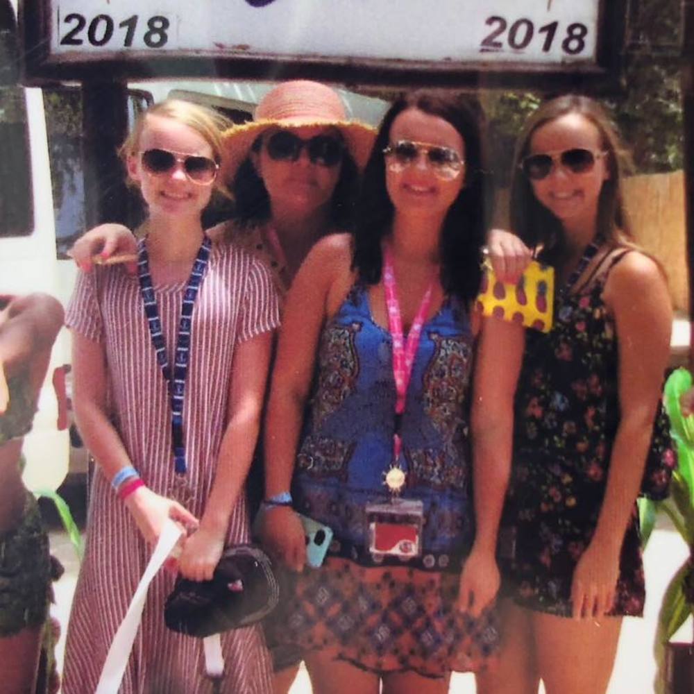 Meet your Posher, Sandra michele